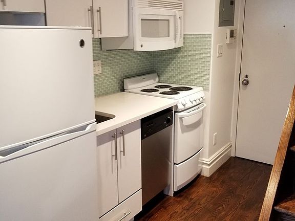 4th image of 102 Greenwich Ave APT 5