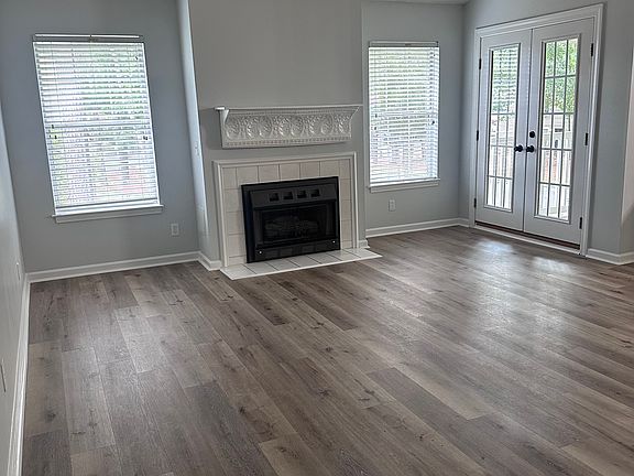 5th image of 2802 Mulberry Ln APT F