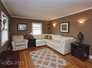 133 Fencsak Ave, Elmwood Park, NJ 07407