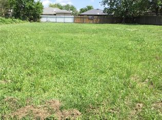 8015 Unity Dr, New Orleans, LA 70128
