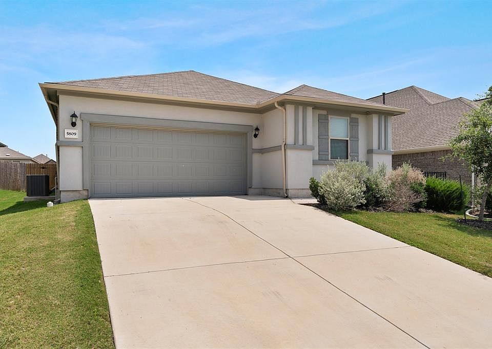 1st image of 5809 Bellissima Way