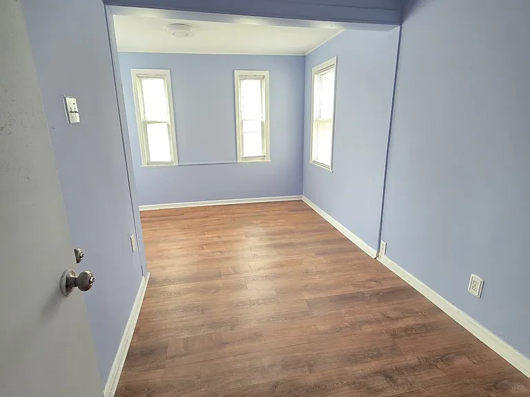 364 Woodlawn Ave #2 — Photo 14