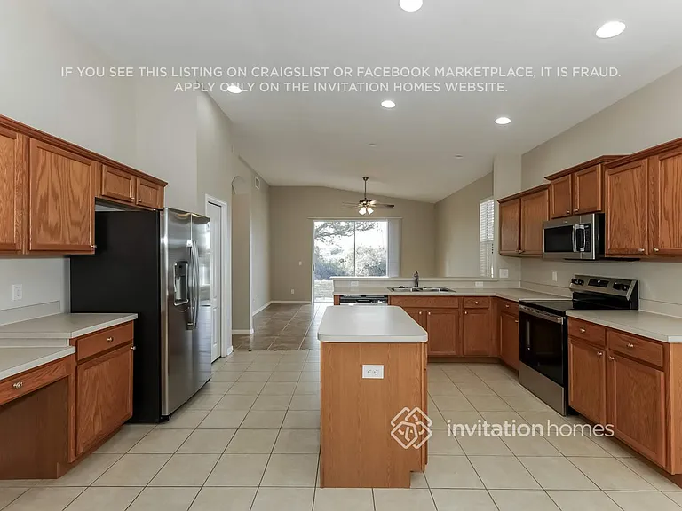8716 Sandy Plains Dr — Photo 8