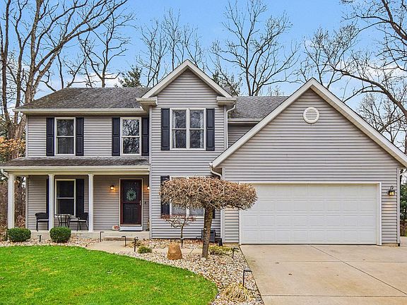 4th image of 54739 Chalmers Dr