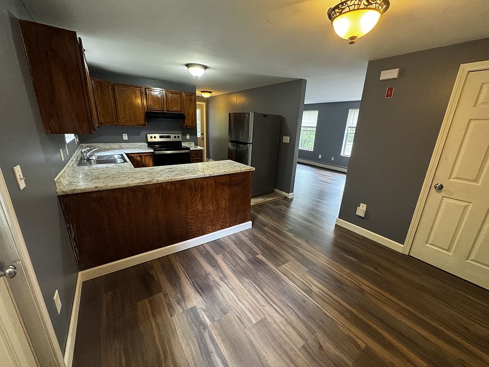 1st image of 60 Highrock Rd #60