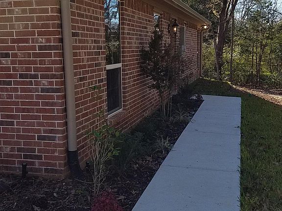 3rd image of 416 Brentwood Dr