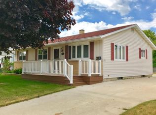 2948 37th St, Two Rivers, WI 54241