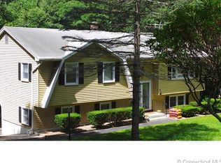 21 Horn Rd, Windham, CT 06280