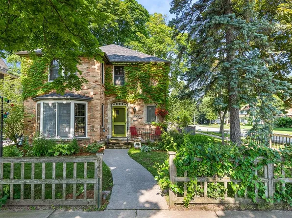 623 S Mueller St, Appleton, WI 54914