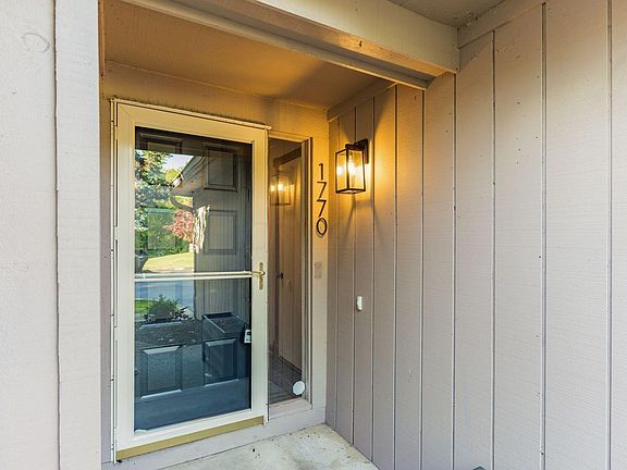 4th image of 1770 Lake Meadow Dr #1770H