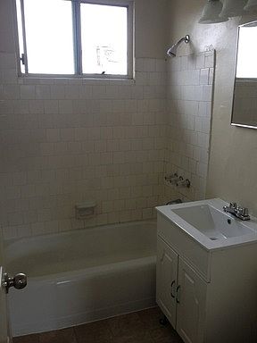 5th image of 627 Island Ave APT 12