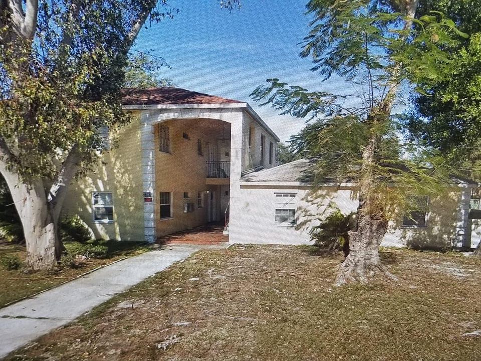 1st image of 3267 36th Ave N #6