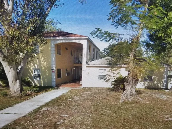 3267 36th Ave N #6, Saint Petersburg, FL 33713