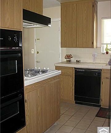 3rd image of 142 N Laurie Ann Ln
