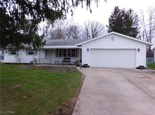 8754 Root Rd, North Ridgeville, OH 44039