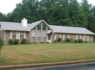 115 Grandchester Way, Fayetteville, GA