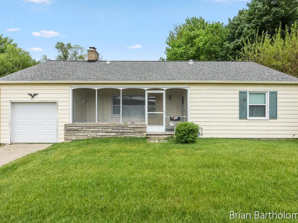 1635 Burton St SE, Grand Rapids, MI 49506