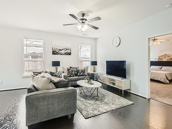 3rd image of 5535 Bear Trail Ln