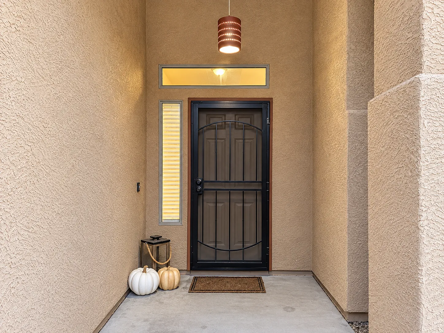 2 bed, 1475 sqft, $2,200 — Photo 2