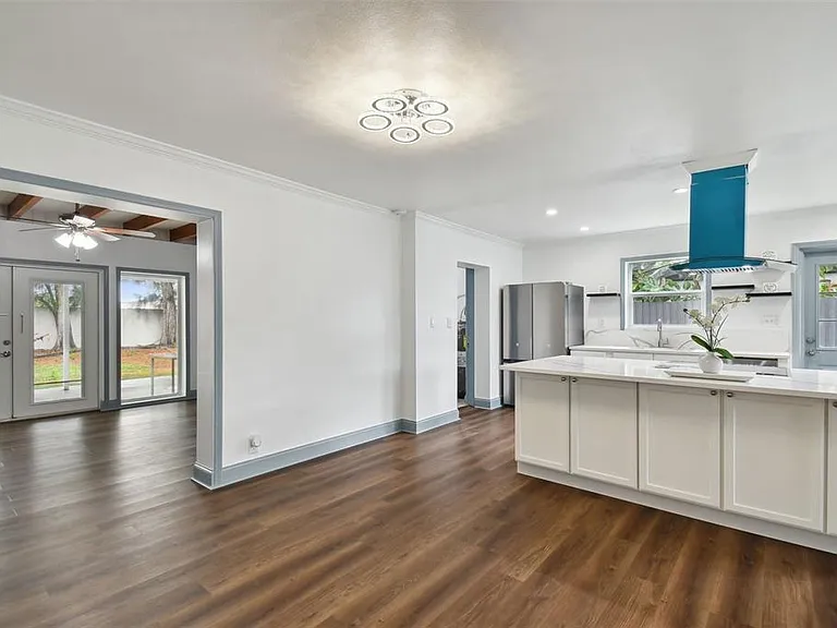 3905 W Paxton Ave — Photo 5