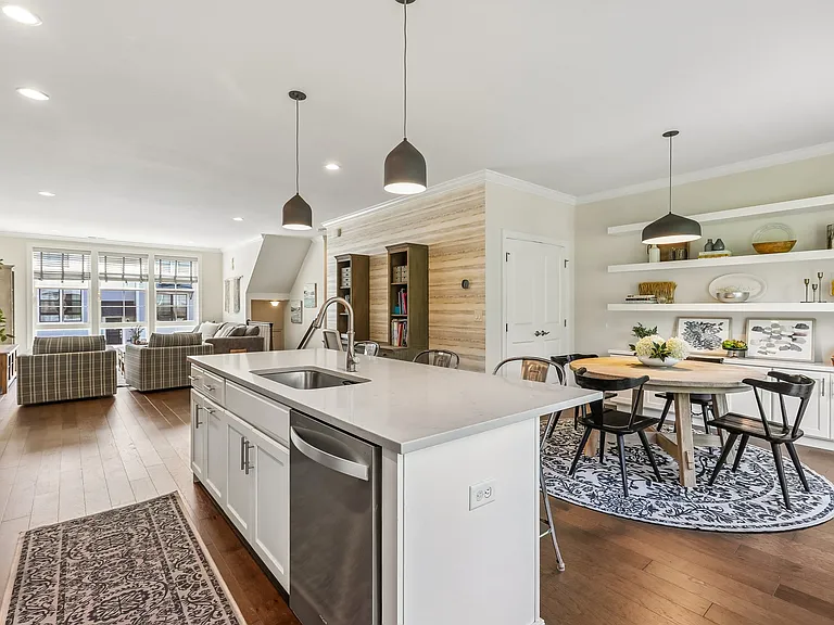 21 Brentwood Cir — Photo 4