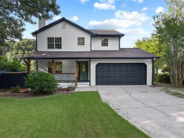 3075 Ashly Forest Dr, Snellville, GA 30078