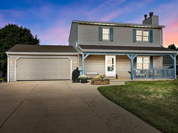 1853 Fremont STREET, East Troy, WI 53120