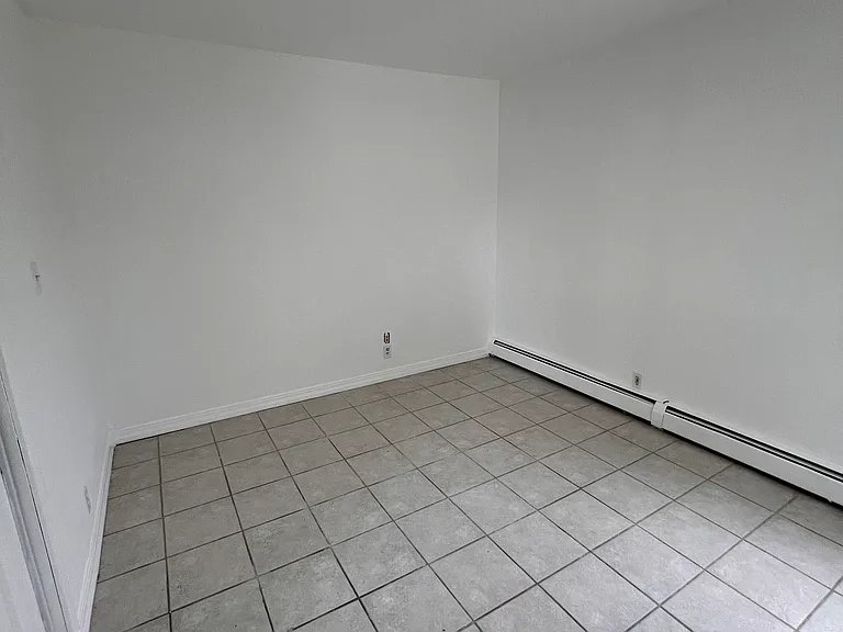 Daniel St — Photo 12