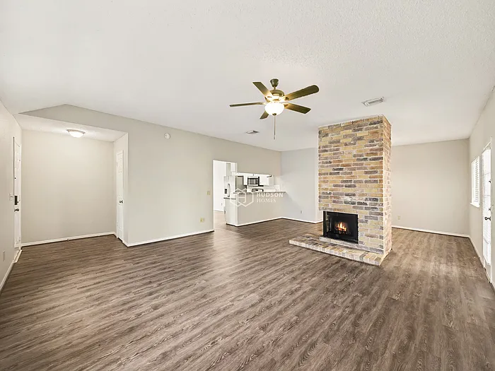 9415 Wallingham Dr — Photo 6