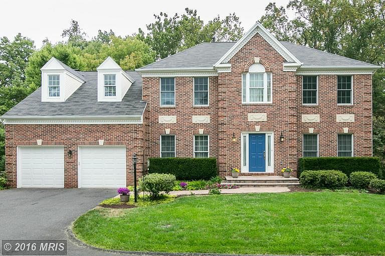 Immaculate! 5BR, 3.5 baths!