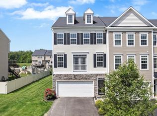 13 Roosevelt Dr, Mc Kees Rocks, PA 15136