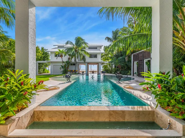 60 Ocean Front Dr, Key Largo, FL 33037