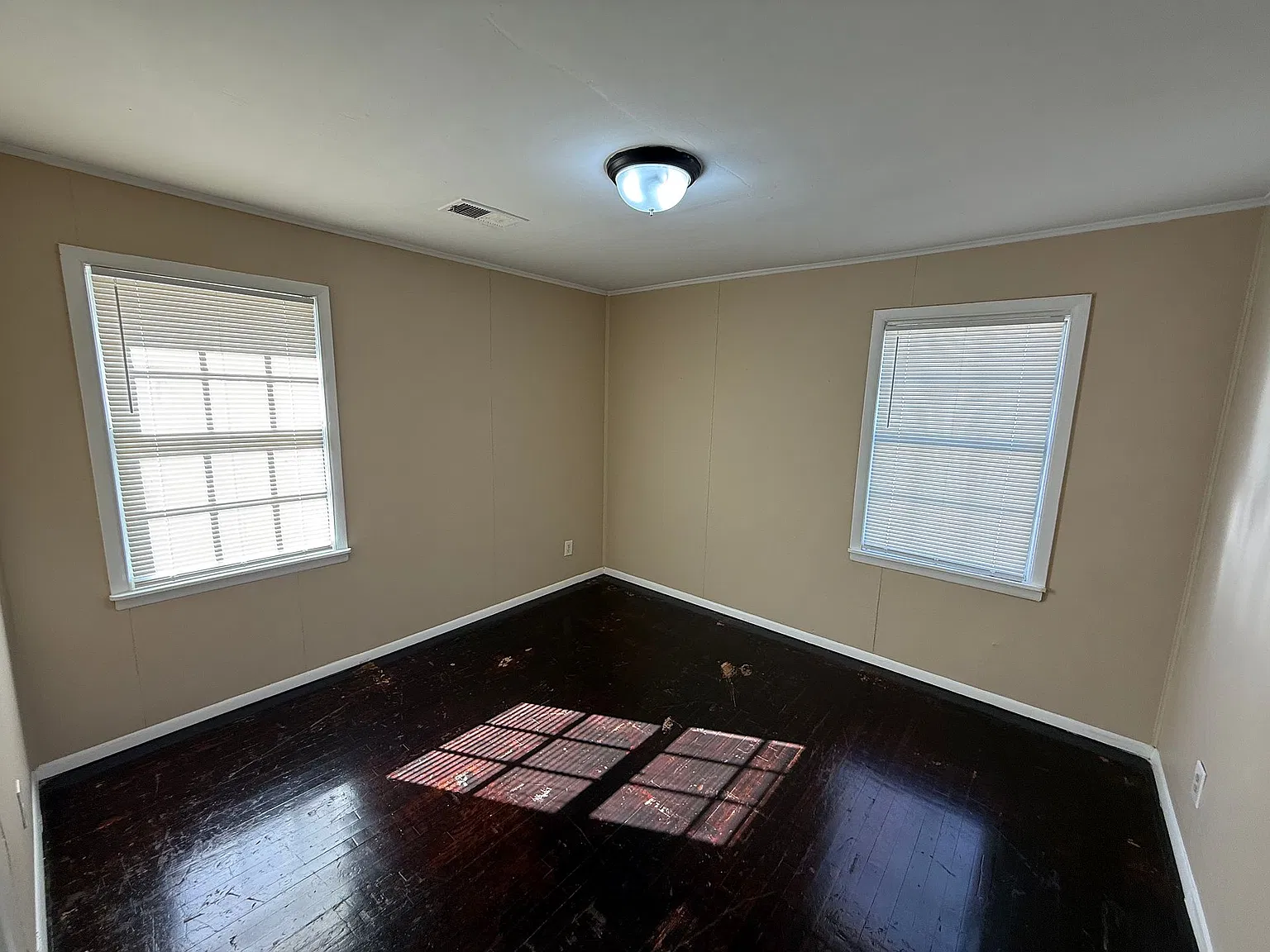 1137 Carrolton Rd — Photo 4
