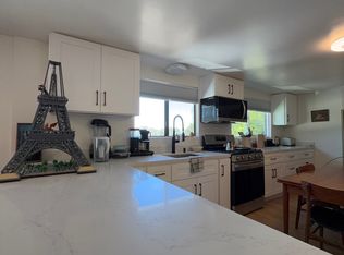 255 Adobe Rd, Penngrove, CA 94951