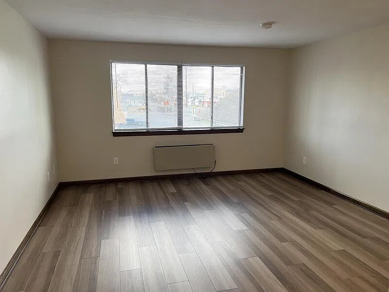 1 bed, 1.0 bath, 600 sqft, $1,350 — Photo 3