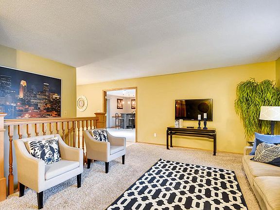 4th image of 3401 Barbara Ln