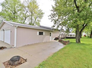 261 Ellsworth St, Makoti, ND 58756
