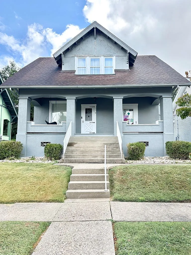 16 GREENWOOD AVENUE photo 1