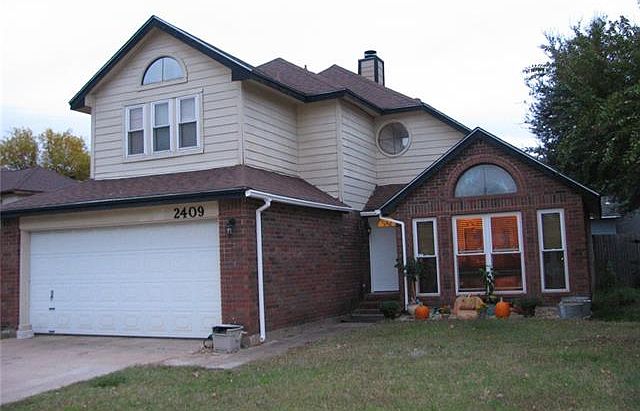 1st image of 2409 Fairmont Dr