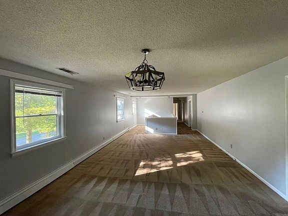 4th image of 3004 Leasa Ct