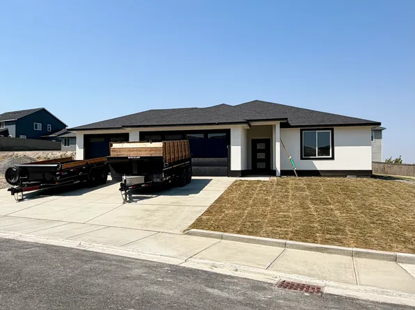 1007 Makah Ct, Richland, WA 99352