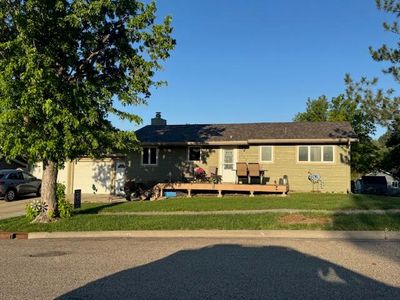 509 Yucca Dr, Pierre, SD, 57501