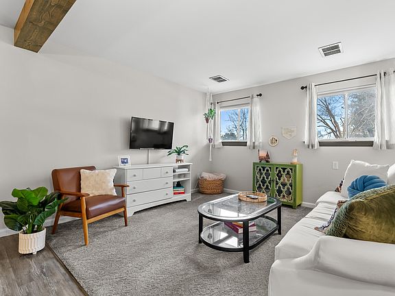 4th image of 734 W Kilgore Rd APT 101