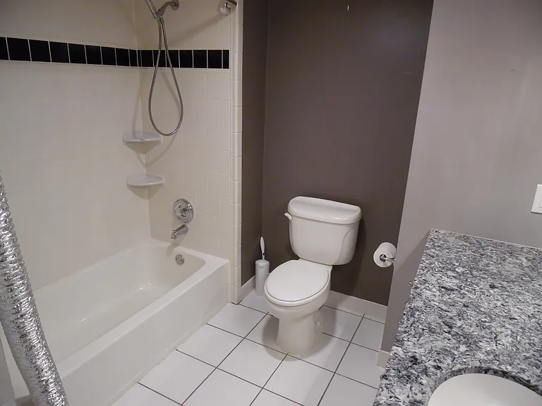 309 E Village Rd — Photo 12