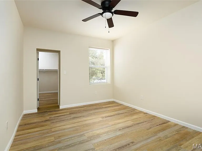 5909 Cates Ave — Photo 4