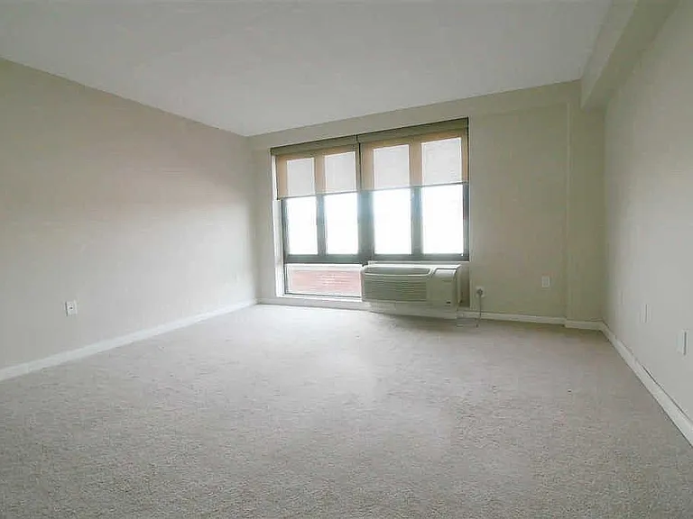 55 Congress St #405 — Photo 4