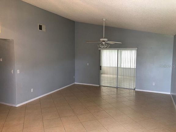 2nd image of 3116 Tall Grass Pl