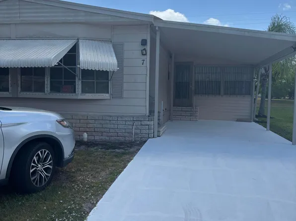 7 Villa Flores, Port St Lucie, FL 34952
