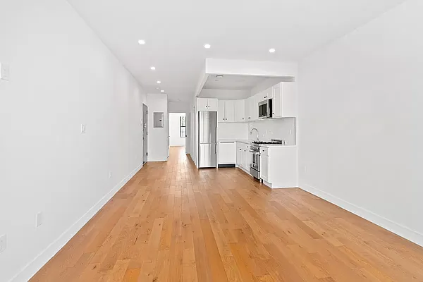 Rented by SERHANT. | media 5