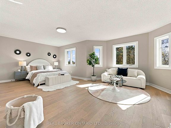 4th image of 43 Bluebell Dr
